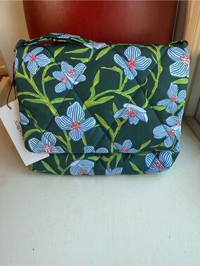 NWT Vera Bradley Quilted Floral Crossbody Bag - Green Floral